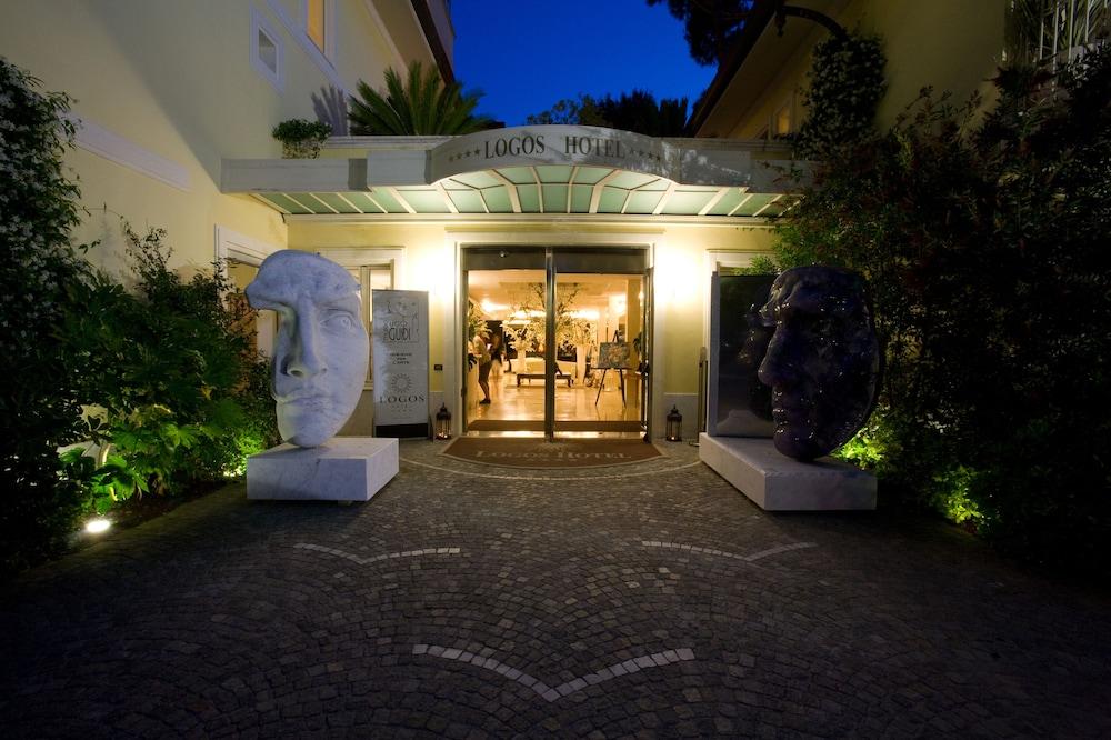 Jr Resort Logos Forte Dei Marmi Exterior foto